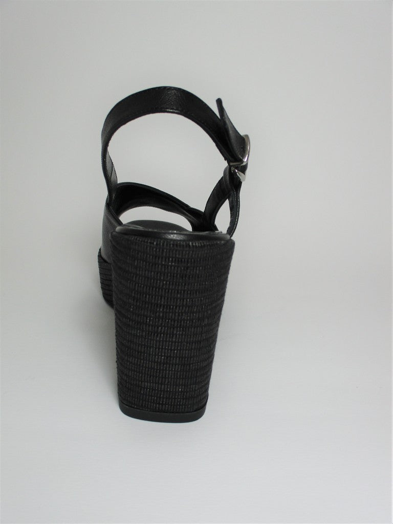 Sandalo pelle donna GIANMARCO SORELLI 2011 nero