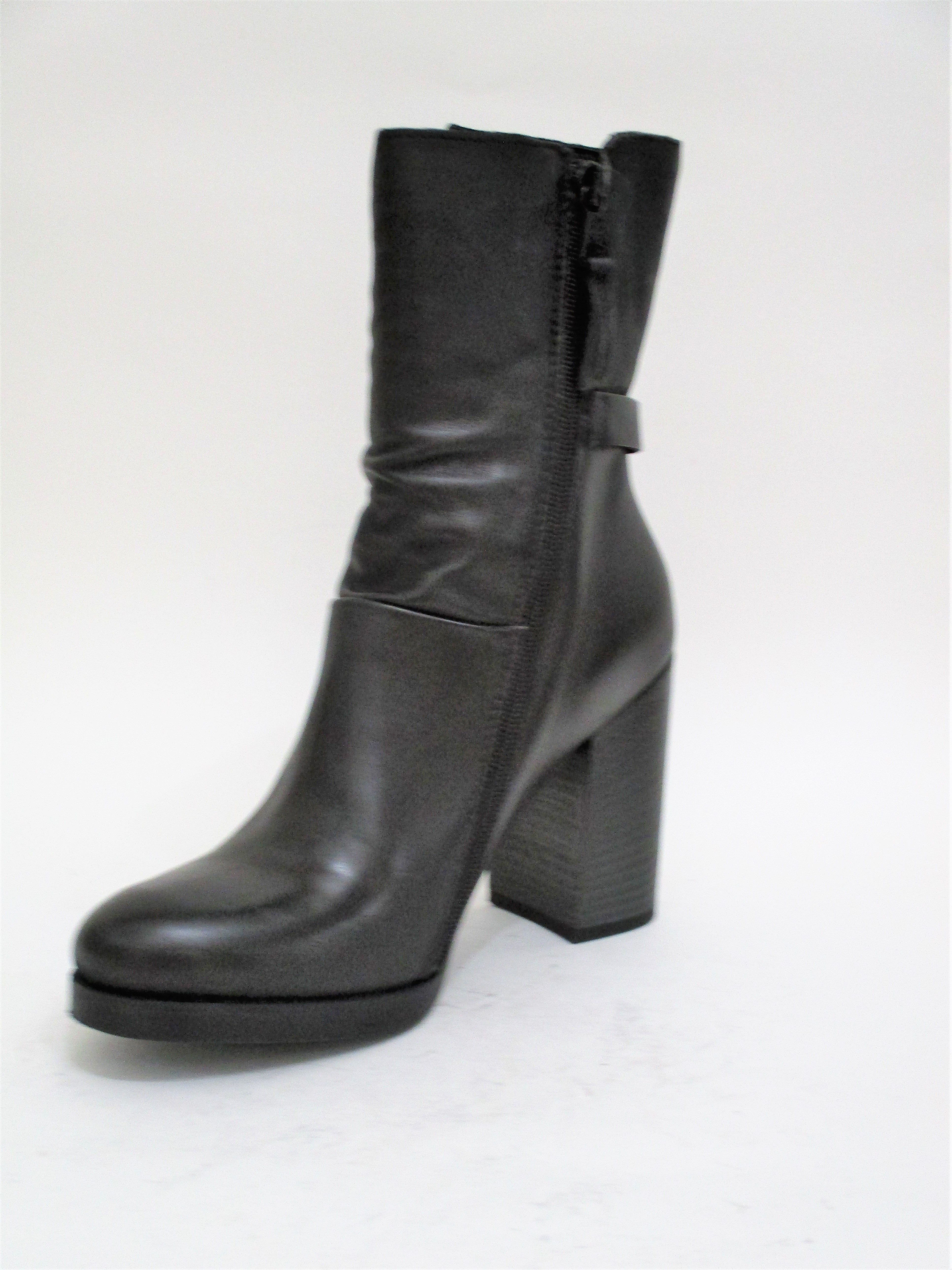 Tronchetto pelle donna MJUS 590206 nero