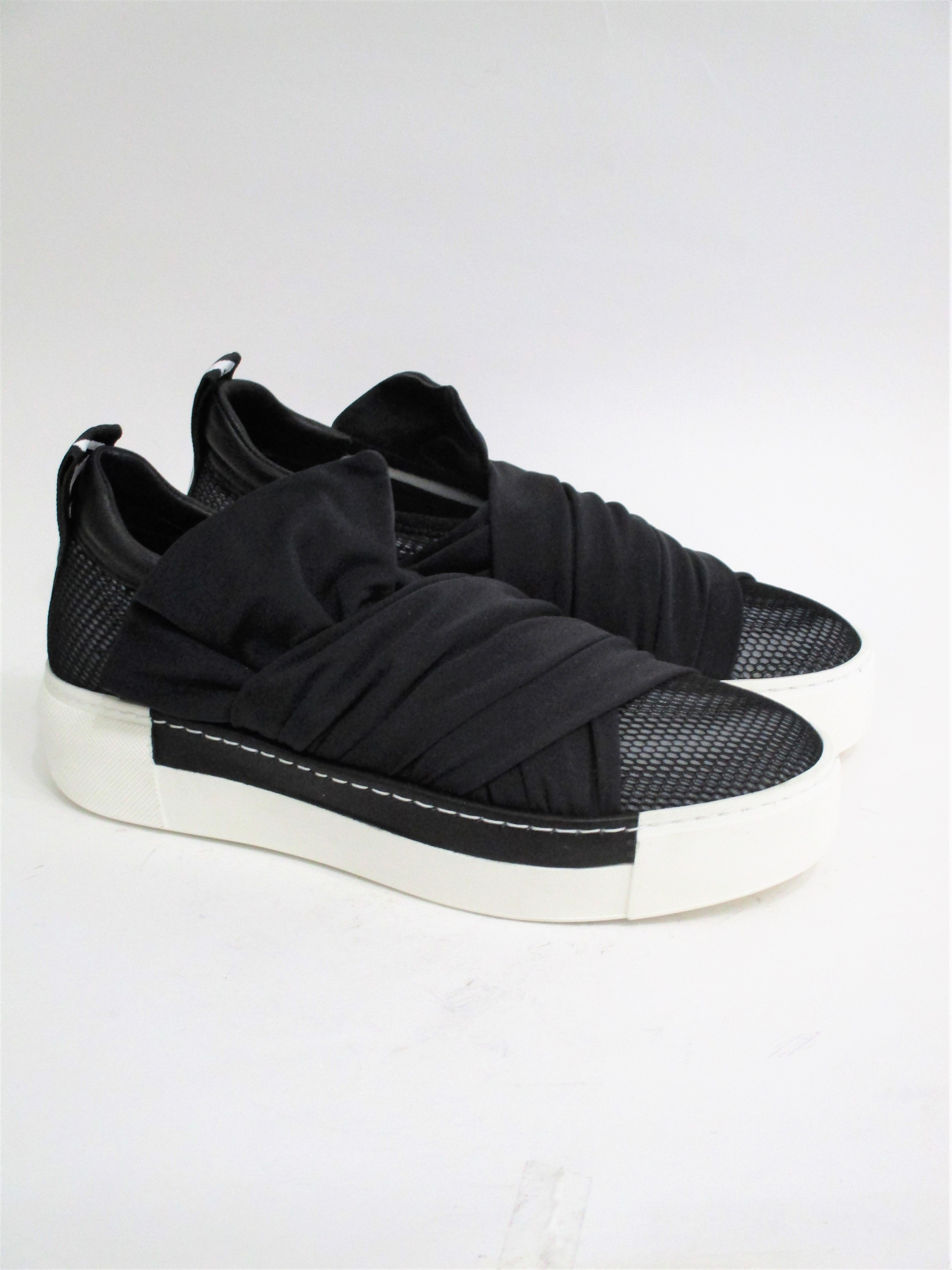 SNEAKER VIC MATIE 1U7135D NERO