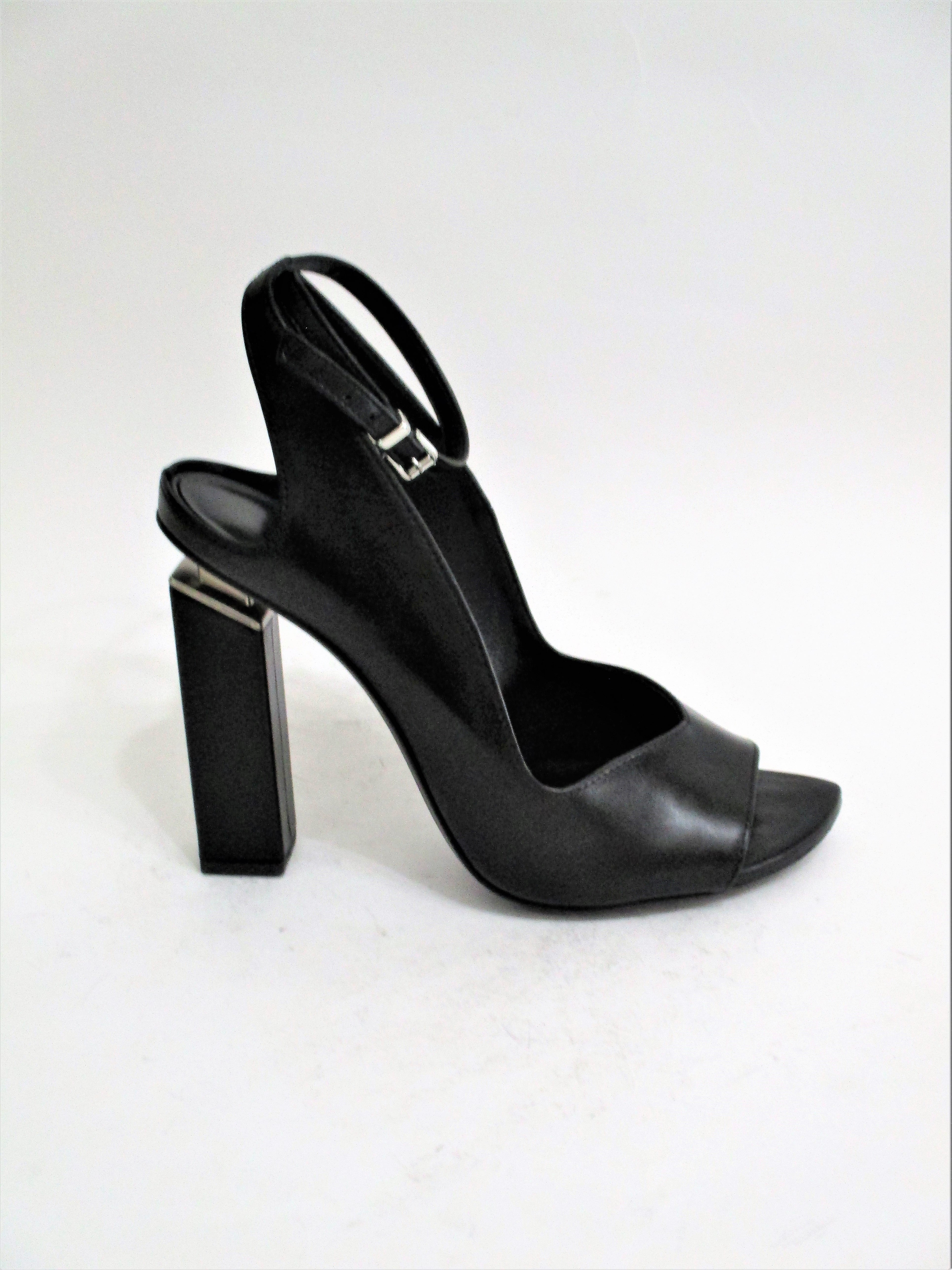 SANDALO VIC MATIE 1U7504D NERO