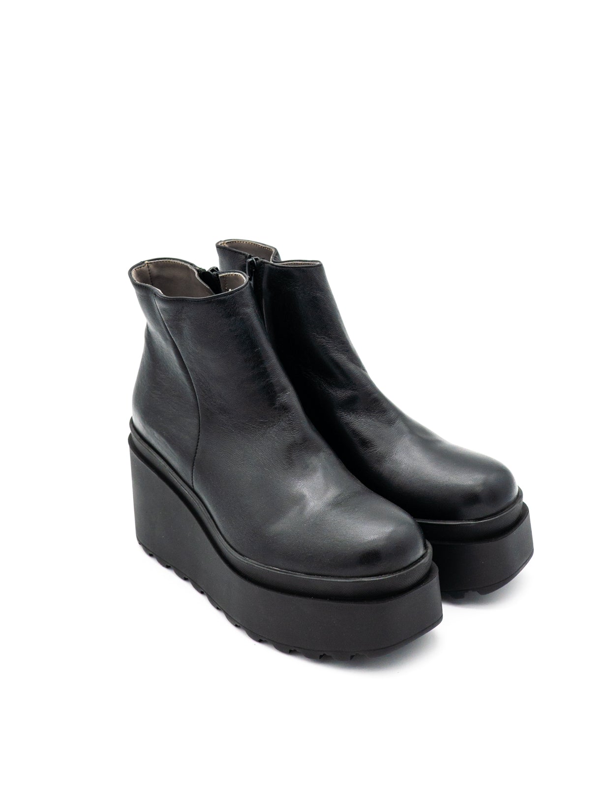 Stivaletto pelle donna con zeppa Valery F11 Nero