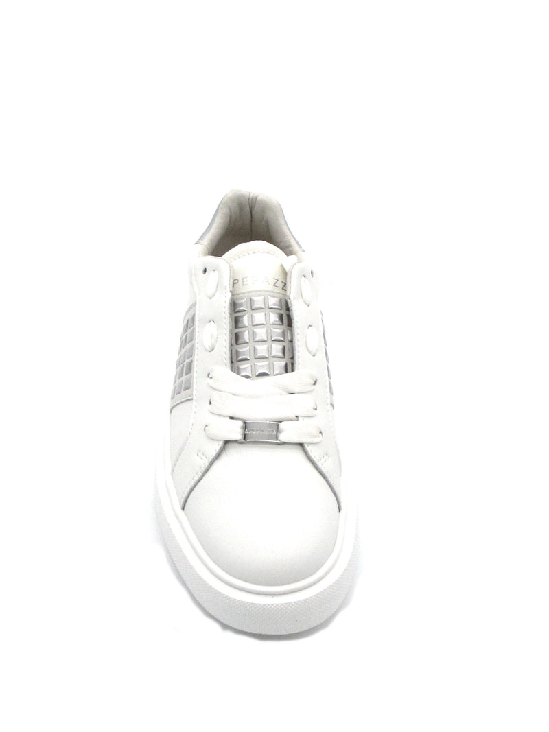 Sneaker donna slip-on Apepazza Primula White con borchie in metallo